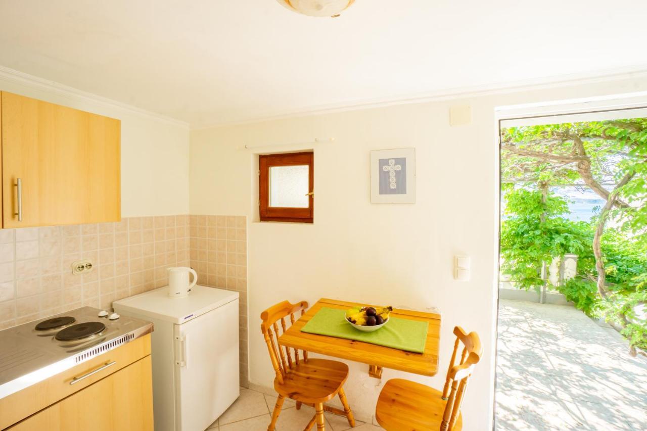 Apartment Coral Metajna Buitenkant foto