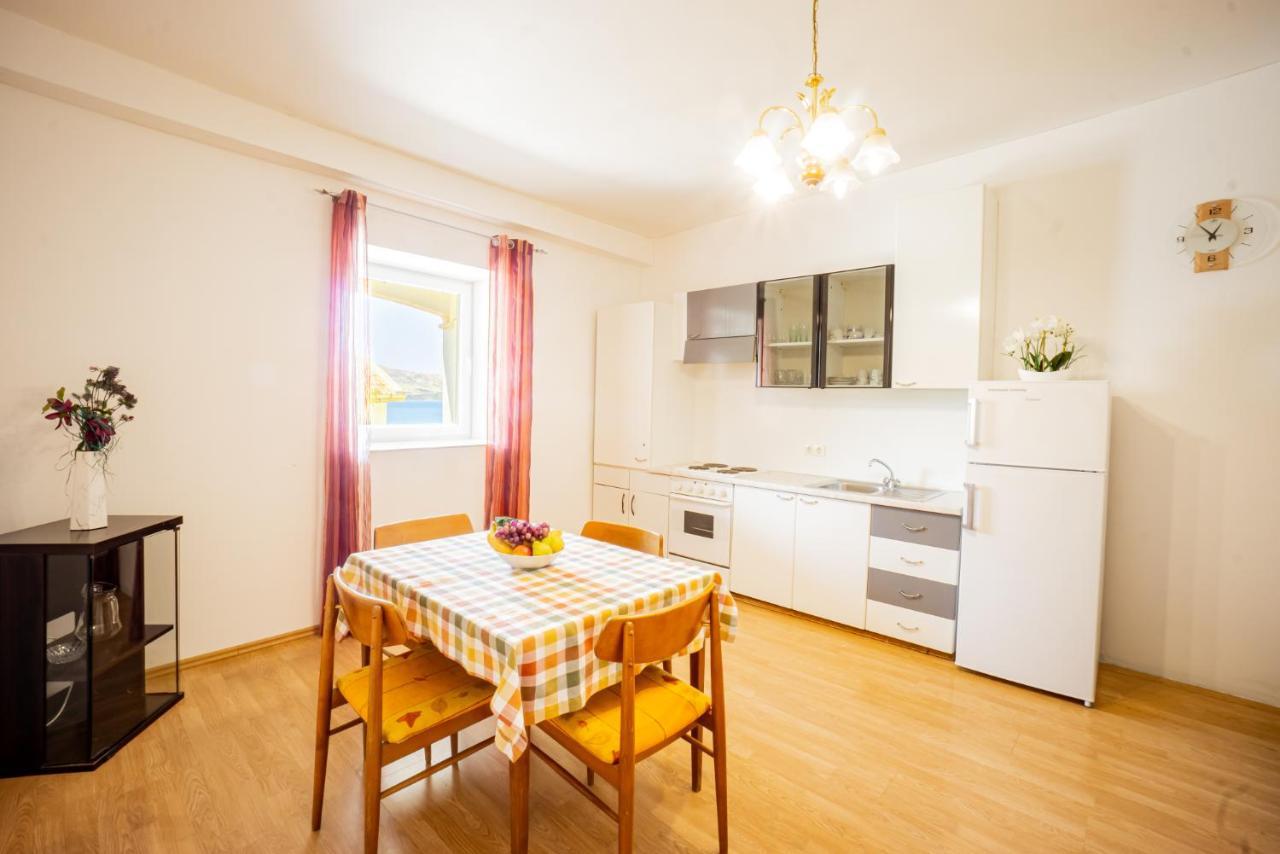 Apartment Coral Metajna Buitenkant foto